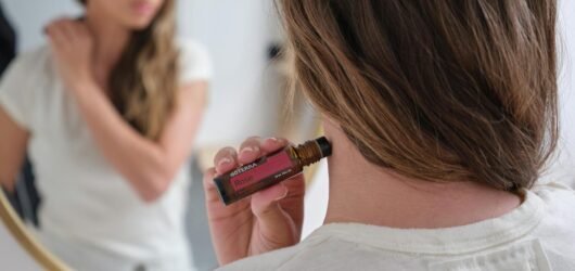 Best Essential Oil Roll Ons for Pisces to Deepen Intuition