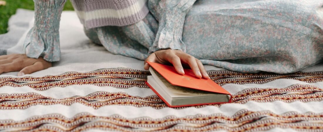 Best Meditation Blankets on Amazon for Taurus Comfort