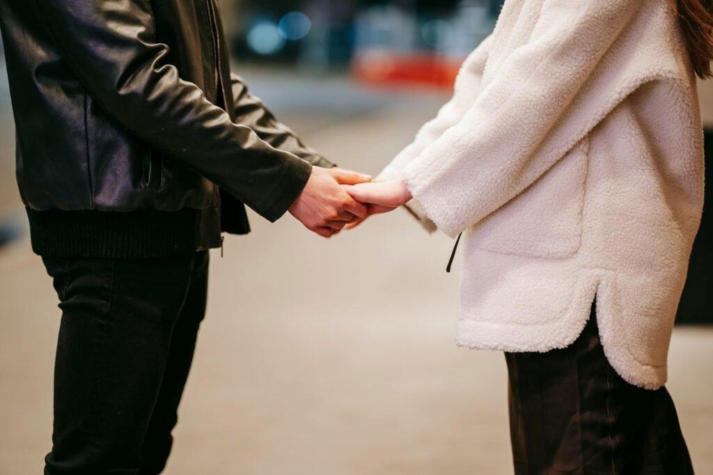 Finding Your Soulmate: Practical Steps for Nurturing Love with Venus in Cancer and the Virgo Moon