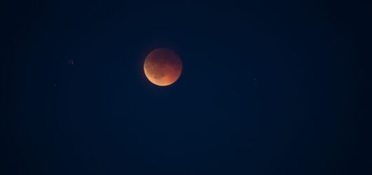 Navigating the Taurus Full Moon 2026 with Grounding Rituals